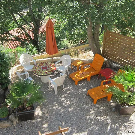 فندق مبيت وإفطار Bastide Du Rousset *